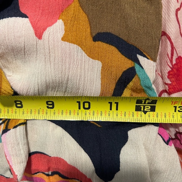 Billabong tie front tank top - Picture 2 of 5